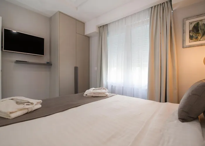 Luxury Galant 2 Split